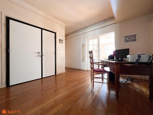 Appartement 3 chambres - 147 m2 - Hyper centre