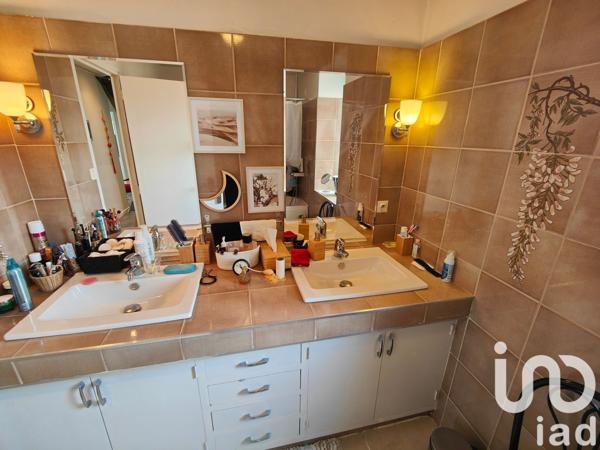 Appartement 4 pièces de 115 m² à Bédarieux (34600)