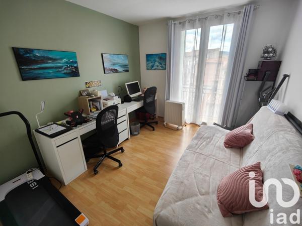 Appartement 4 pièces de 115 m² à Bédarieux (34600)