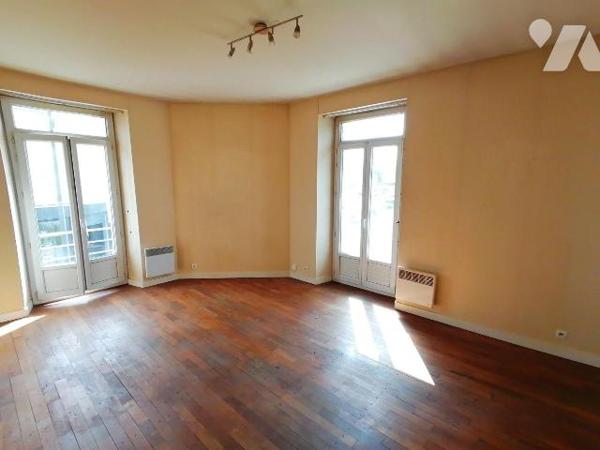 NOUVEAUTÉ et SEULEMENT chez TRENTE CINQ NOTAIRES !

Appartement T2 en coeur de ville - Exposi...