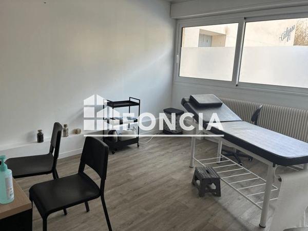 Location Local commercial 1 pièce 20.5 m² - 56 RUE DE LA CONVENTION Vienne 38200