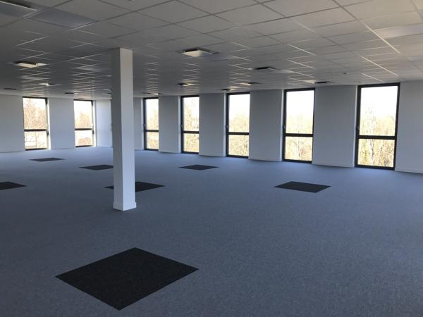 LOCATION BUREAU NEUF NANTES CHANTRERIE 2600 M2