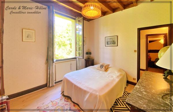 Maison 250 m² – 8 chambres – Piscine – Hangar 100 m² – Terrain 4 263 m² – Estillac