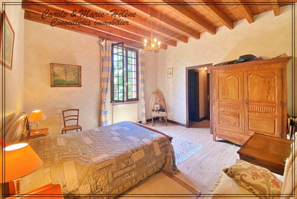 Maison 250 m² – 8 chambres – Piscine – Hangar 100 m² – Terrain 4 263 m² – Estillac