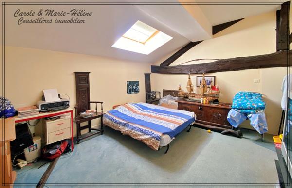 Maison 250 m² – 8 chambres – Piscine – Hangar 100 m² – Terrain 4 263 m² – Estillac