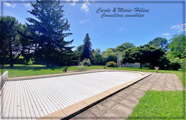 Maison 250 m² – 8 chambres – Piscine – Hangar 100 m² – Terrain 4 263 m² – Estillac