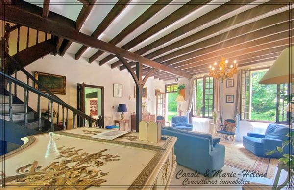 Maison 250 m² – 8 chambres – Piscine – Hangar 100 m² – Terrain 4 263 m² – Estillac