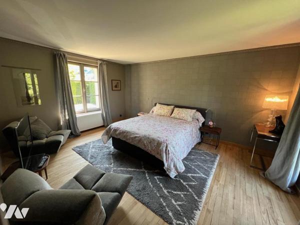 RARE A LA VENTE ORBEC MAISON DE CARACTERE AUX PRESTATIONS DE QUALITES AVEC TRES BEAU PARC ARBORE