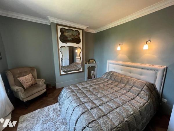 RARE A LA VENTE ORBEC MAISON DE CARACTERE AUX PRESTATIONS DE QUALITES AVEC TRES BEAU PARC ARBORE