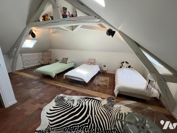 RARE A LA VENTE ORBEC MAISON DE CARACTERE AUX PRESTATIONS DE QUALITES AVEC TRES BEAU PARC ARBORE