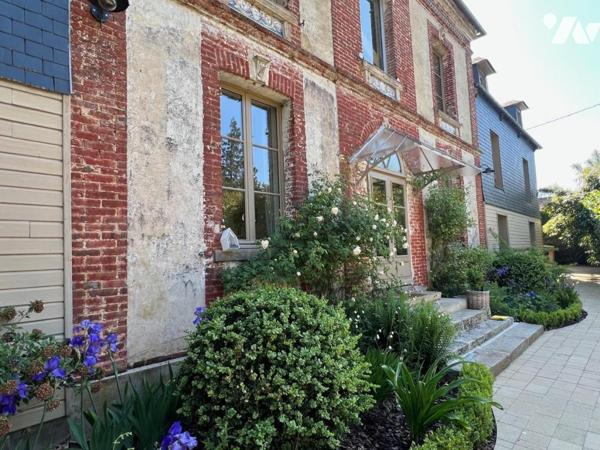 RARE A LA VENTE ORBEC MAISON DE CARACTERE AUX PRESTATIONS DE QUALITES AVEC TRES BEAU PARC ARBORE