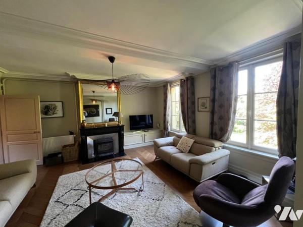 RARE A LA VENTE ORBEC MAISON DE CARACTERE AUX PRESTATIONS DE QUALITES AVEC TRES BEAU PARC ARBORE