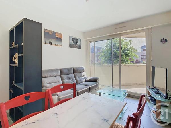 Appartement T2 à vendre  2 pièces - 24,94 m 2   COURSEULLES SUR MER  - 14