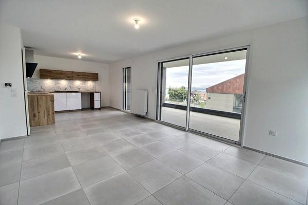 Appartement à louer    4 pièces • 88 m2 Neuvecelle