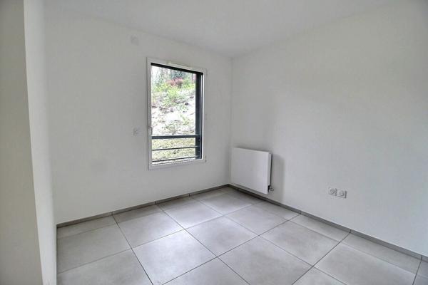 Appartement à louer    4 pièces • 88 m2 Neuvecelle