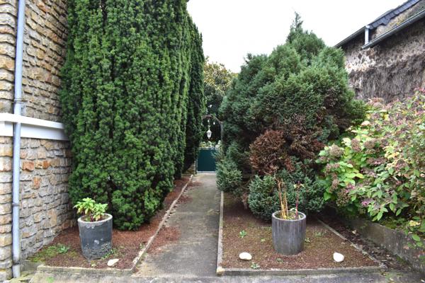 Maison de charme en pierre de 100 m² au cœur de Sablé-sur-Sarthe