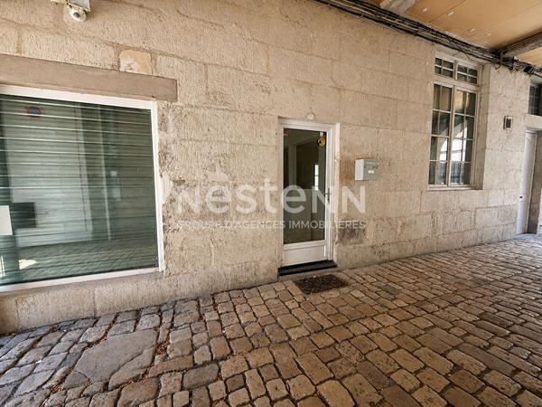 Local commercial ou professionnel à vendre à Chaumont, plus de 40m2