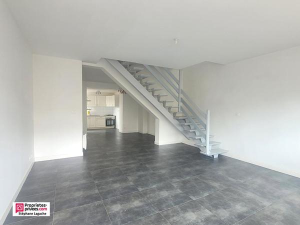 Maison Ourton 5 pièce(s) 95 m2 avec cour et garage