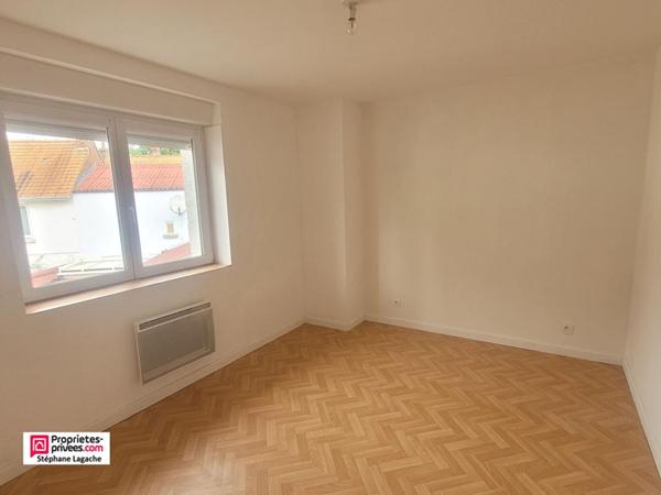 Maison Ourton 5 pièce(s) 95 m2 avec cour et garage
