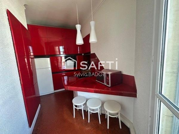 TOULON HAUTE VILLE APPARTEMENT T5 AU 4/6 AVEC ASCENSEUR