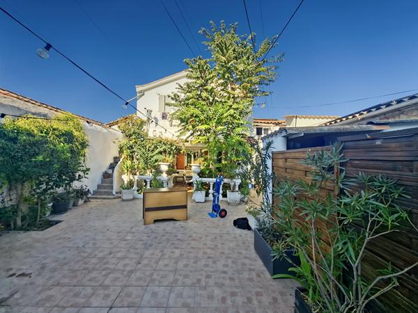 Maison Marseille 12 pièce(s) 360 m2