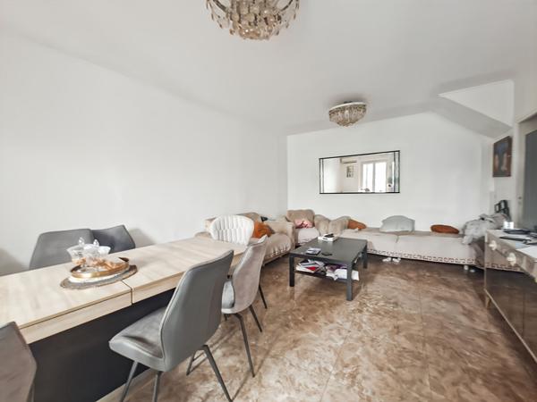 Maison Marseille 12 pièce(s) 360 m2