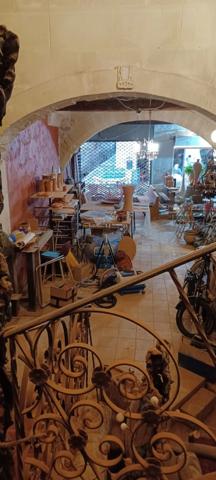 CENTRE SOMMIERES ,  FONDS DE COMMERCE +MURS + APPARTEMENT A SAISIR!