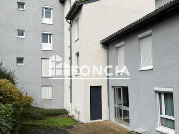 Location Appartement 6 pièces 114.7 m² - Saint Etienne 42000