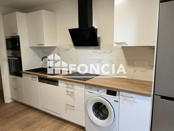 Location Appartement 6 pièces 114.7 m² - Saint Etienne 42000