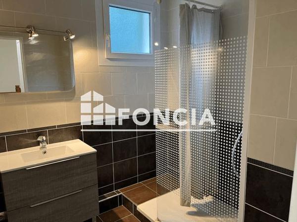 Location Appartement 6 pièces 114.7 m² - Saint Etienne 42000