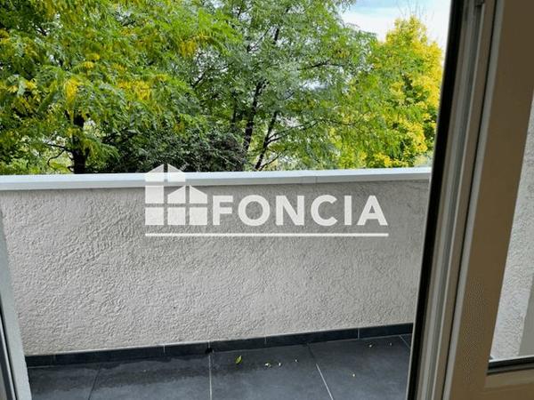 Location Appartement 6 pièces 114.7 m² - Saint Etienne 42000