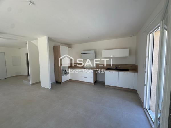 Maison neuve, dépendance, piscine – La Farlède