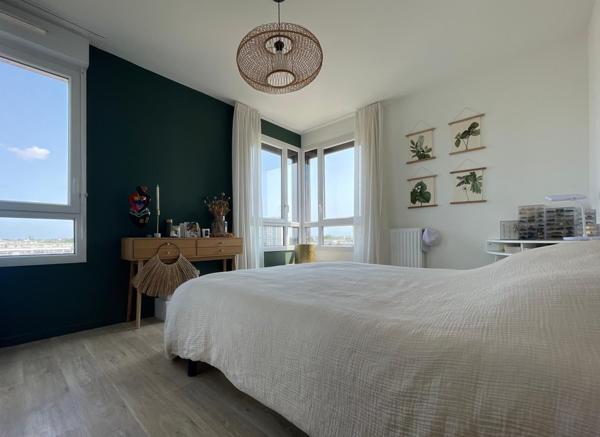 Appartement
         3 pièces
        - 63 m² 189 000 € *