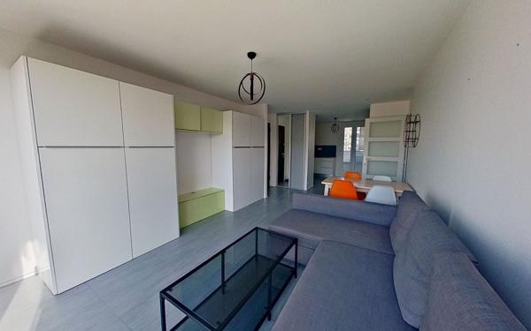 Appartement à louer    3 pièces •  Caluire-et-Cuire