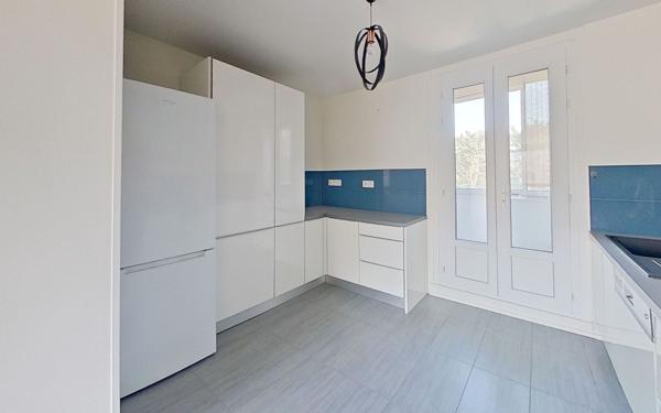 Appartement à louer    3 pièces •  Caluire-et-Cuire