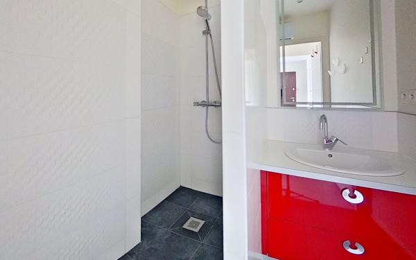 Appartement à louer    3 pièces •  Caluire-et-Cuire