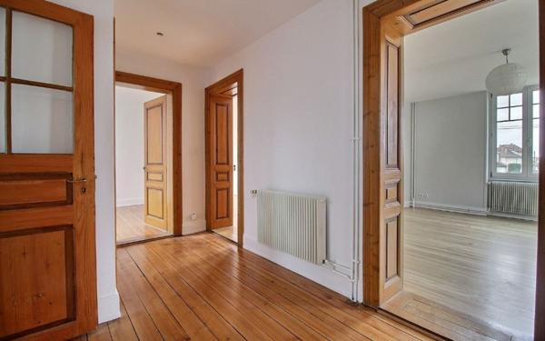 Appartement à louer    3 pièces •  Illkirch-Graffenstaden