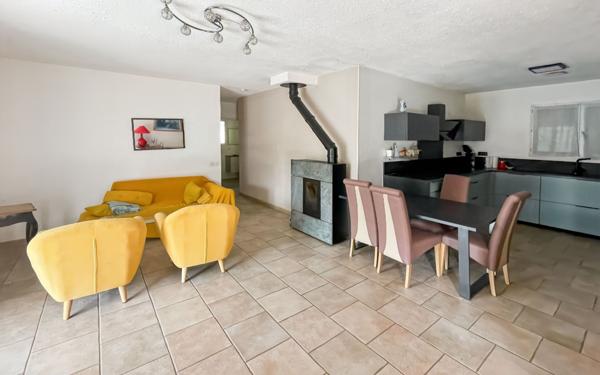 Maison à vendre    3 pièces •  Lagrand