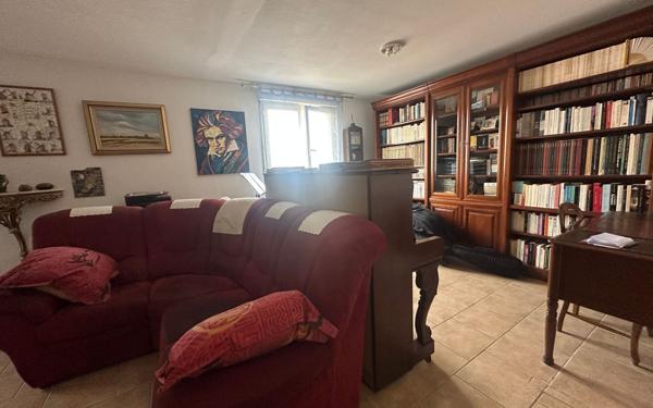 Appartement à vendre    6 pièces •  Toulon