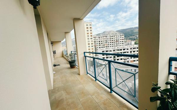 Appartement à vendre    6 pièces •  Toulon