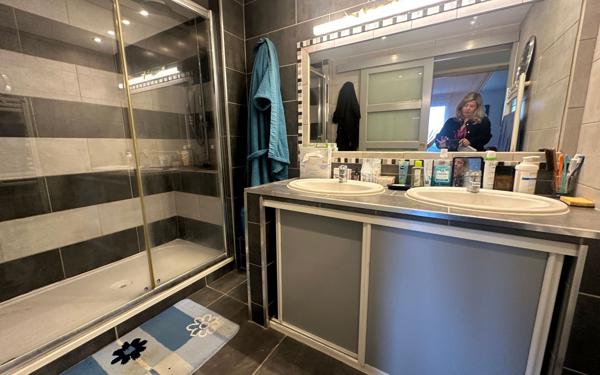 Appartement à vendre    6 pièces •  Toulon