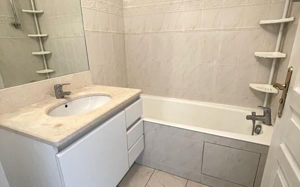 Appartement à vendre    2 pièces • 51,63 m2 Antony