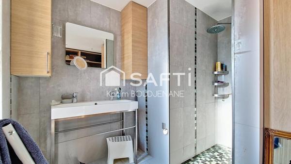 Maison sur sous sol total surelevé, 3 chambres, jardin...