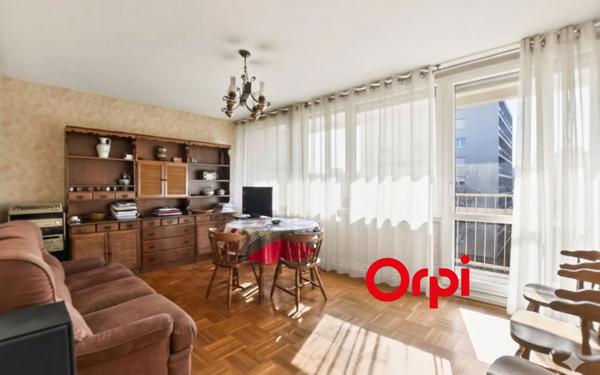 Appartement à vendre    4 pièces • 74,45 m2 Oullins