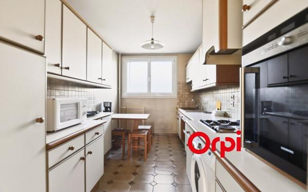 Appartement à vendre    4 pièces • 74,45 m2 Oullins