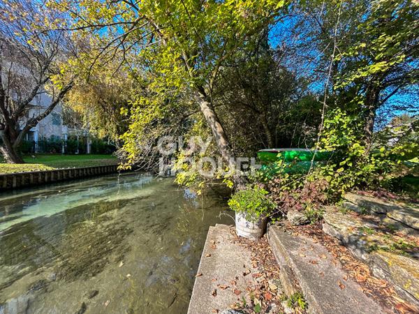 Propriété bord de sorgue