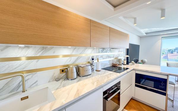 Appartement à vendre    3 pièces • 74,04 m2 Le Cannet