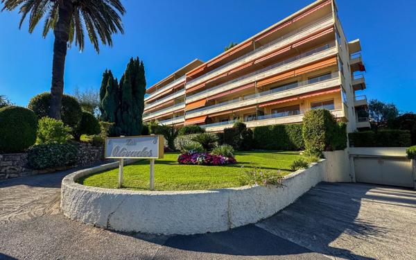 Appartement à vendre    3 pièces • 74,04 m2 Le Cannet