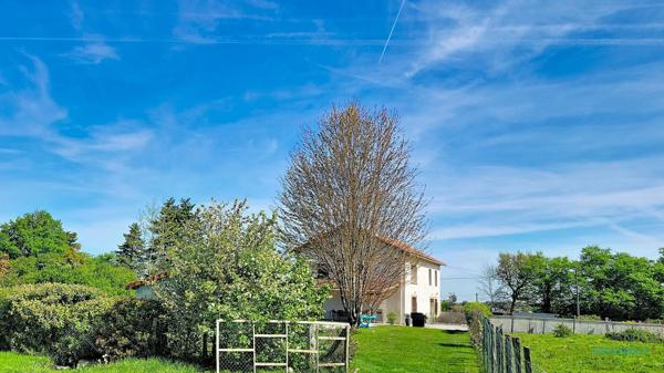 Maison familliale au calme - 3 Chambres - Piscine -