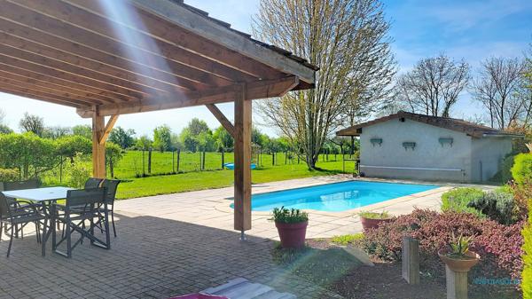 Maison familliale au calme - 3 Chambres - Piscine -